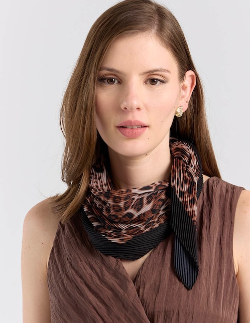 Mascada Weekend con estampado animal print para mujer
